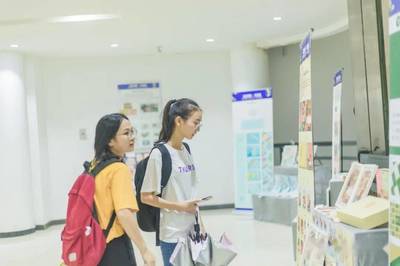 在東軟，如何通過圖書出租培養(yǎng)你的文藝范？